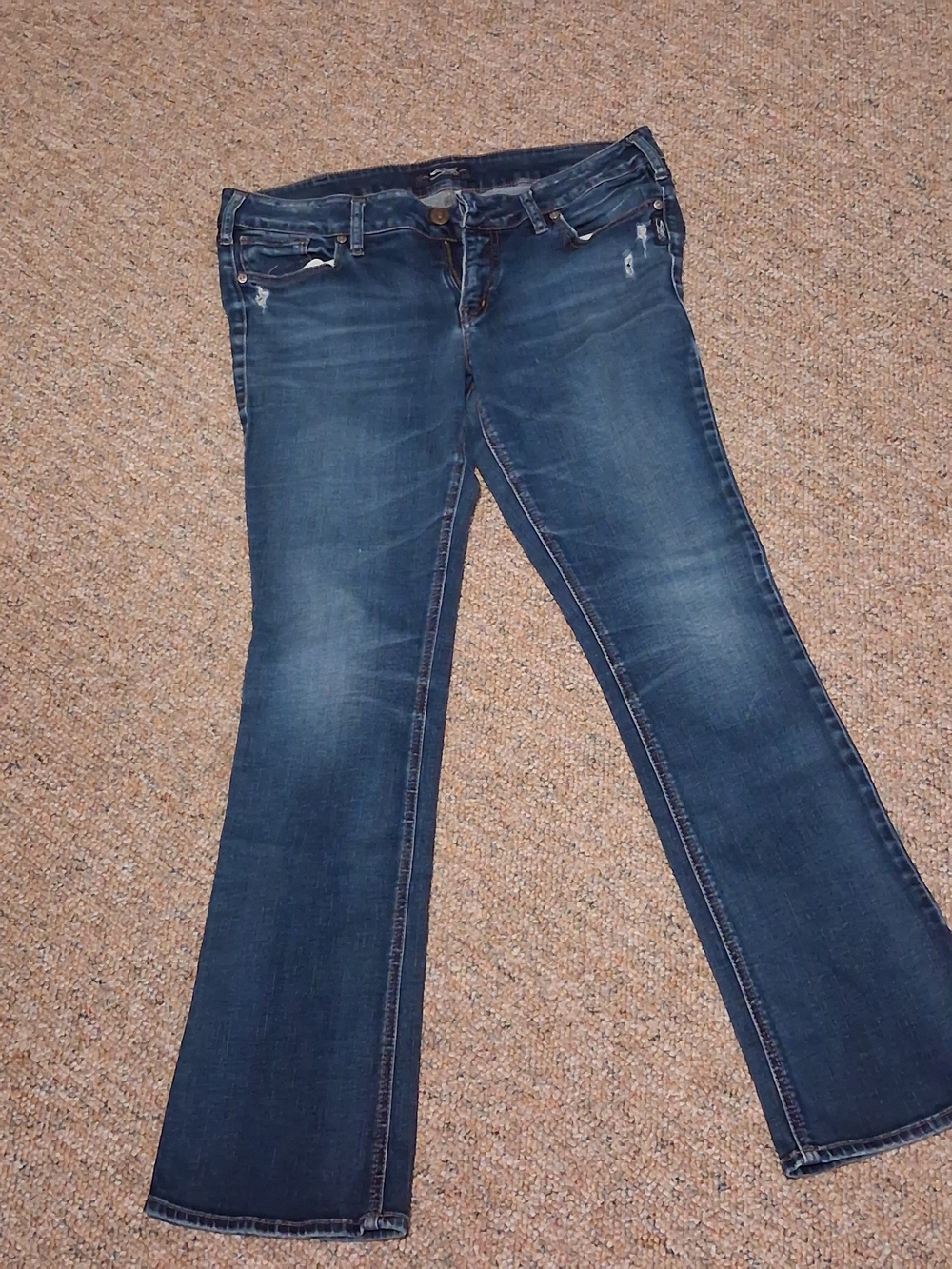 Silver Jeans Women's Dark Blue Flared Jeans